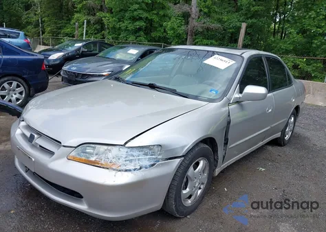 1999 Honda Accord Ex from USA, damaged, VIN 1HGCG6676XA062556
